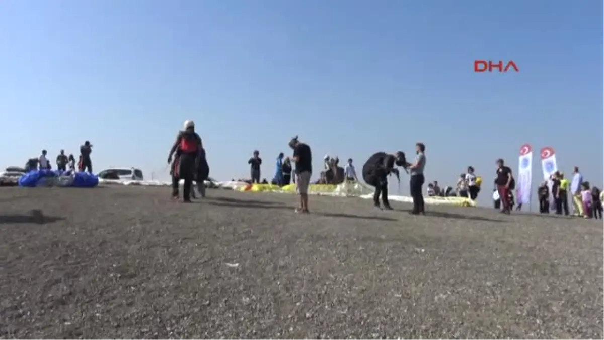 Adana Paraşütçülerin Cumhuriyet Atlayışı