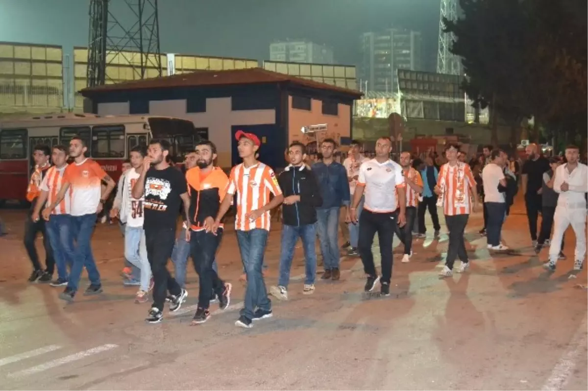 Adanaspor Taraftarlarına Toma\'lı Müdahale