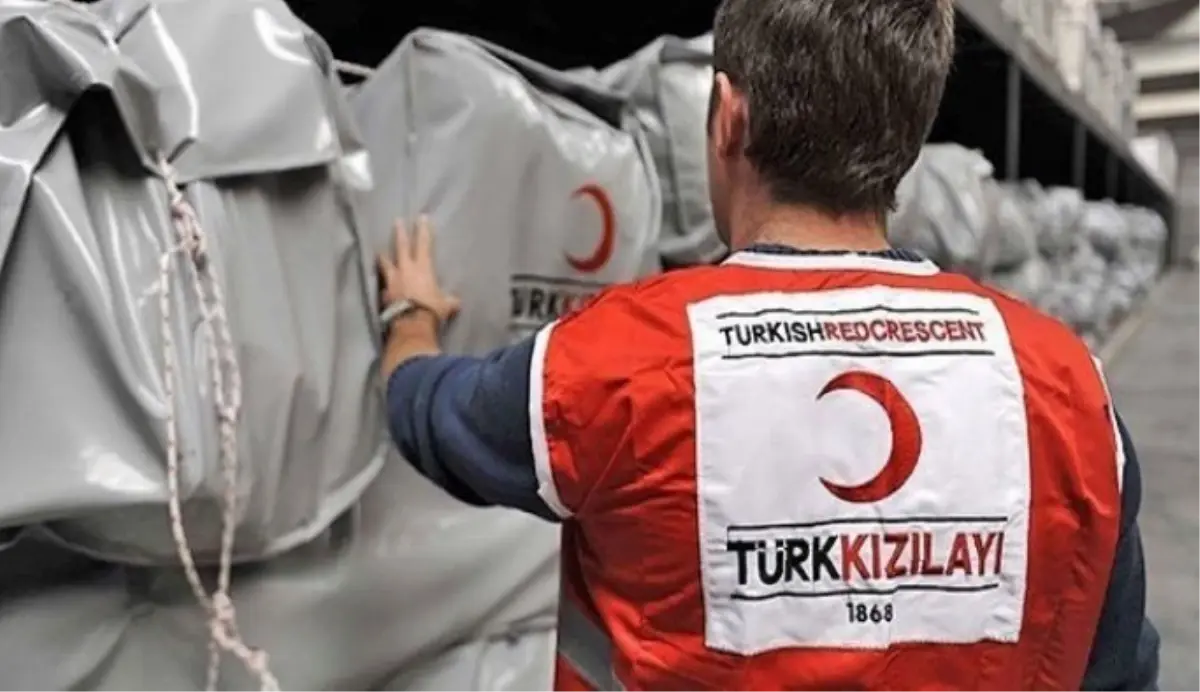 Afad ve Türk Kızılayı, Hazır Kampı\'nda İncelemelerde Bulundu