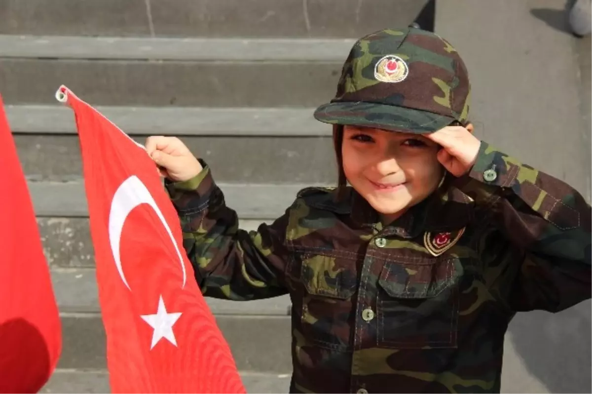 Aksaray\'da Cumhuriyetin Kuruluşunun 93. Yılı Kutlandı