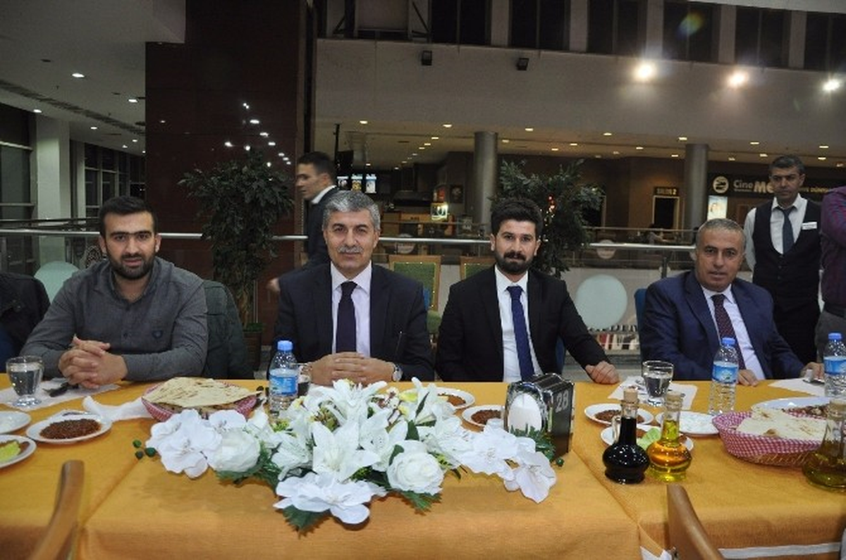 Belediye Başkanı Aksoy\'dan Ak Partili Gençlere Ziyaret