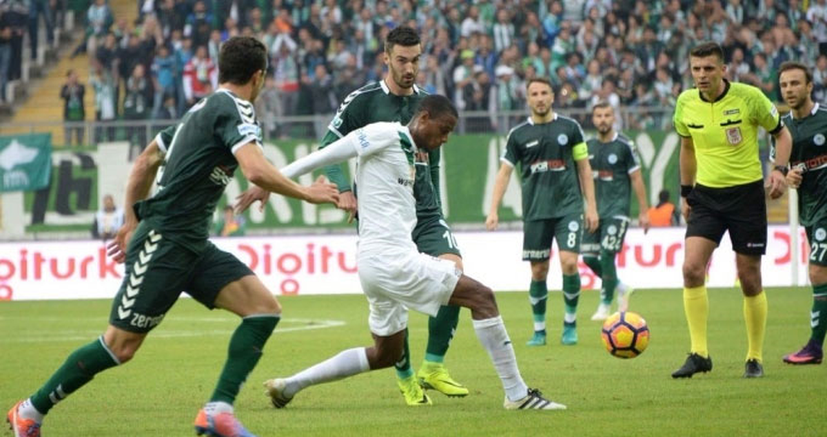Bursaspor, Atiker Konyaspor'u 2-0 Yendi