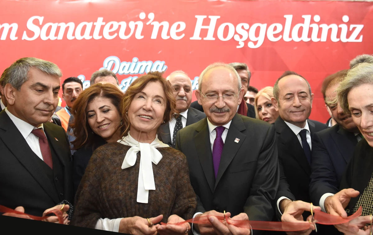 CHP Lideri Kılıçdaroğlu, Fikret Otyam Sanat Evi\'ni Açtı