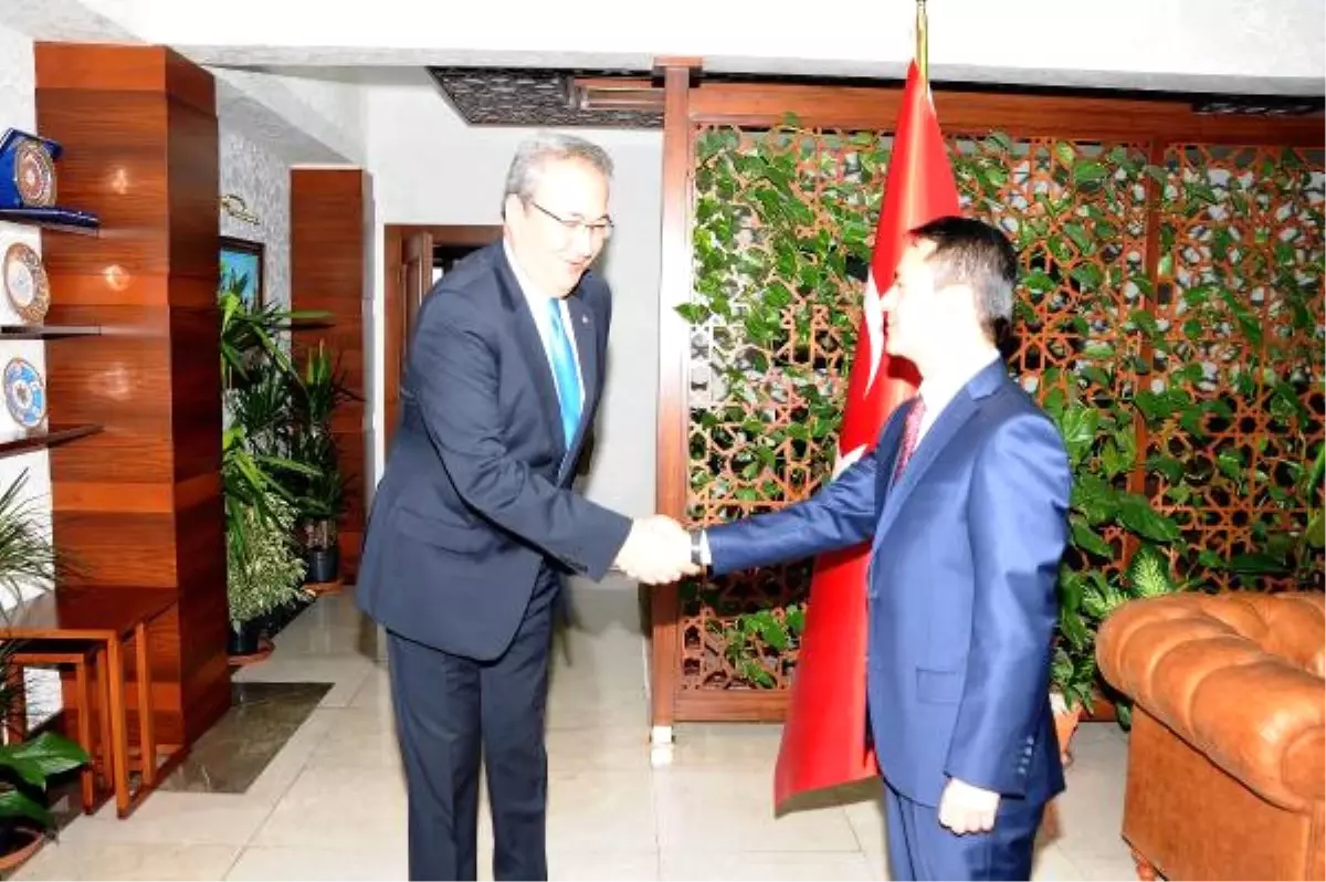 Cumhuriyet Bayramı Nevşehir\'de Coşkuyla Kutlandı