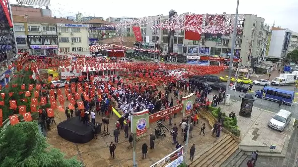 Cumhuriyetin Kuruluşu 93 Davulcunun Ezgileri ile Kutlandı