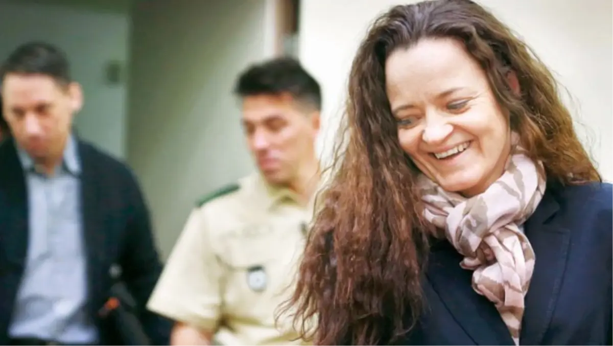 Değişen Sadece Mimikleri, O Hep Aynıydı