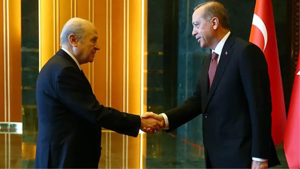 Devlet Bahçeli İlk Kez 29 Ekim Kutlaması İçin Beştepe\'de