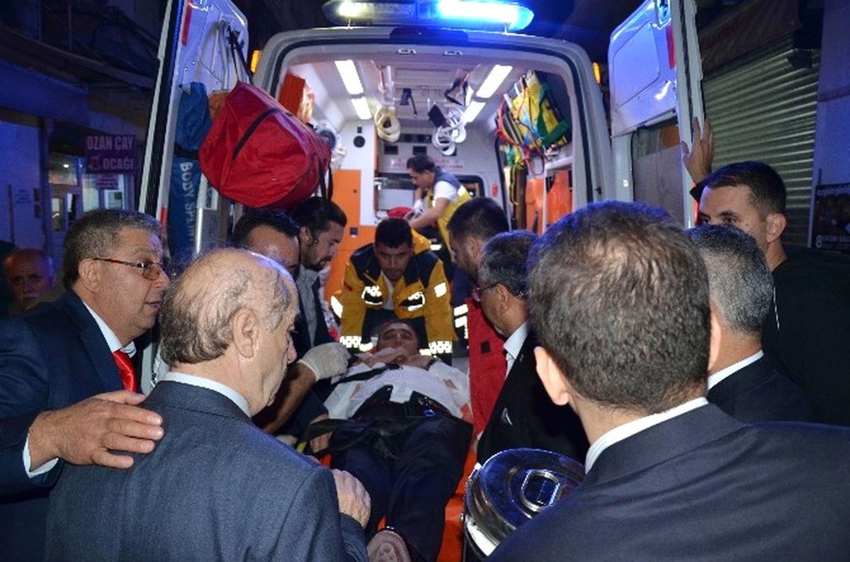 Düzeltme) CHP Genel Başkan Yardımcısı Tezcan Silahlı Saldırıya Uğradı