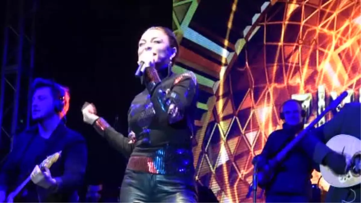 Edirne\'de Ziynet Sali\'den, Cumhuriyet Bayramı Konseri