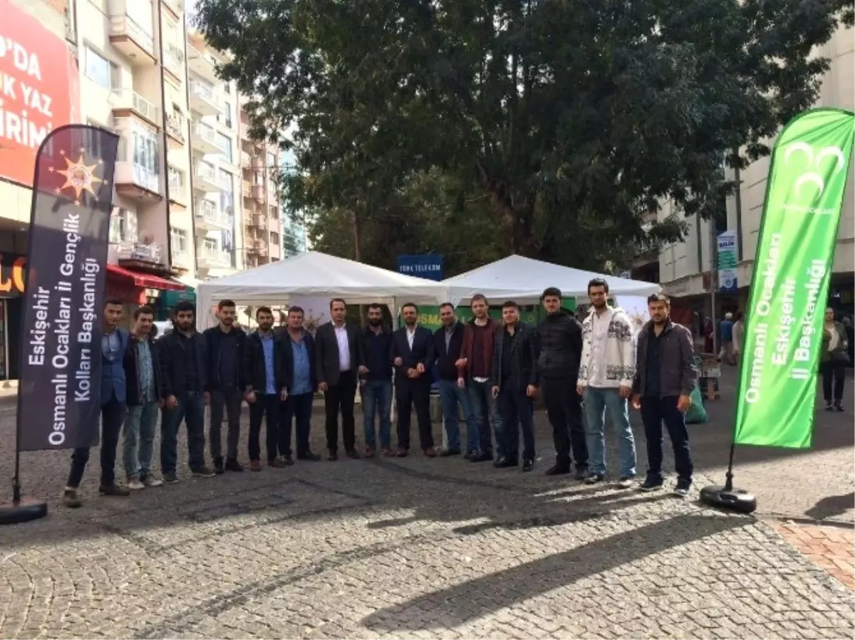 Eskişehir\'de Aşure İkramı