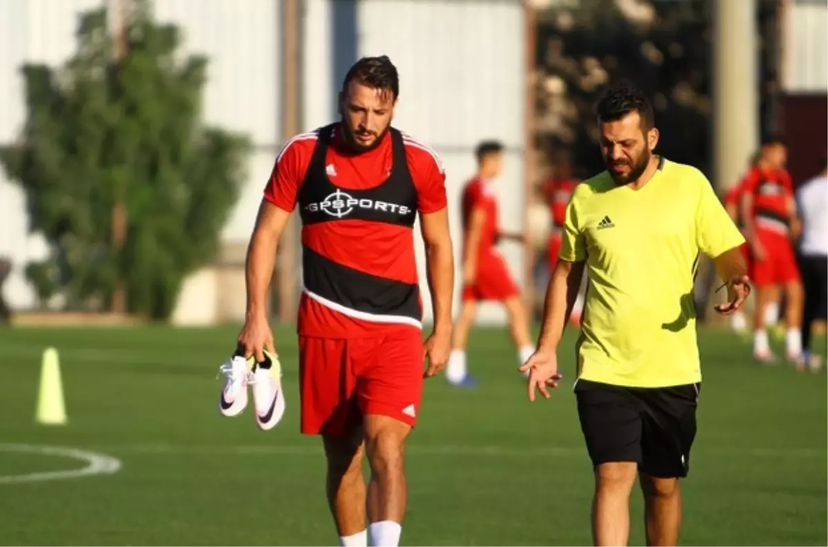 Gaziantepspor\'da Ghilas Kadrodan Çıkarıldı