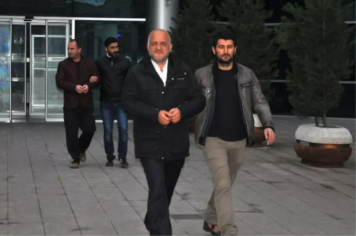 İnegöl\'de İki İşadamı Fetö\'den Tutuklandı