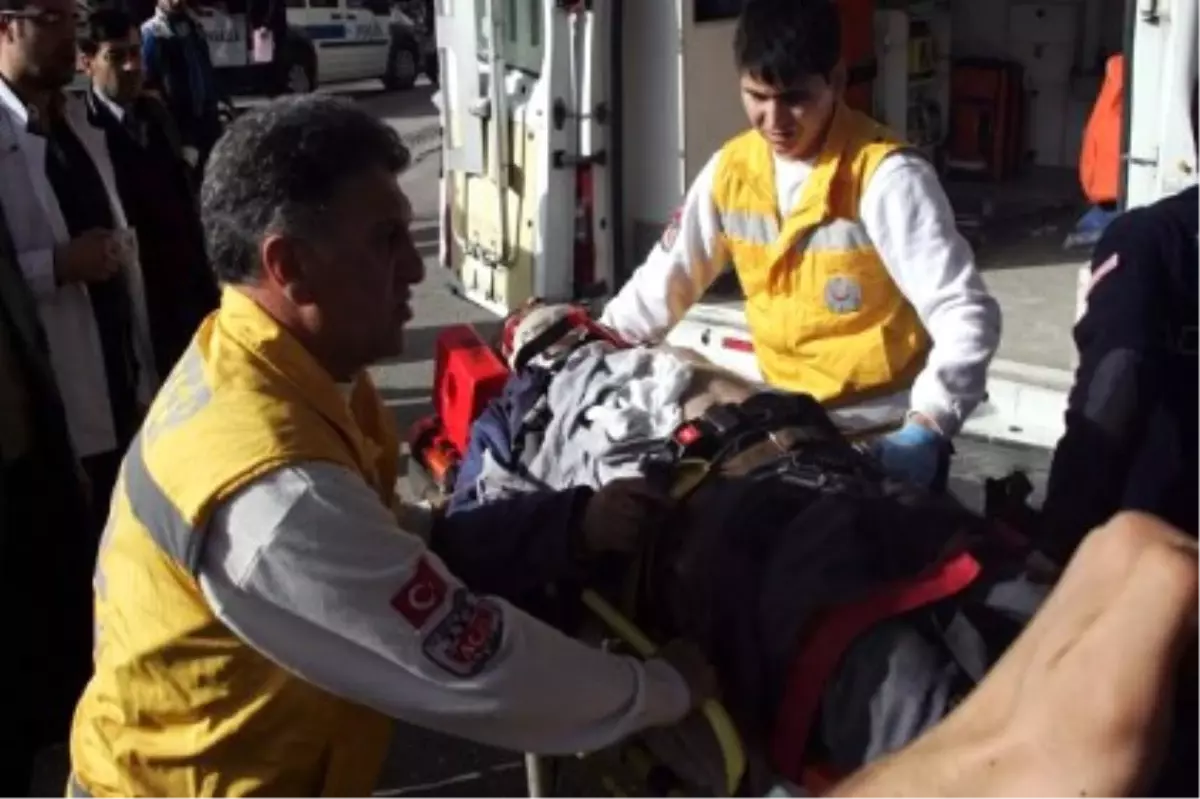 İnşaattan Düşen Şahıs Ağır Yaralandı