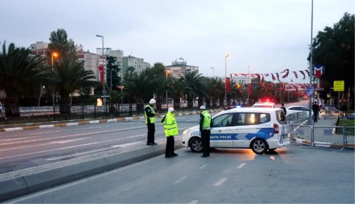 İstanbul\'da Bazı Yollar Trafiğe Kapatıldı