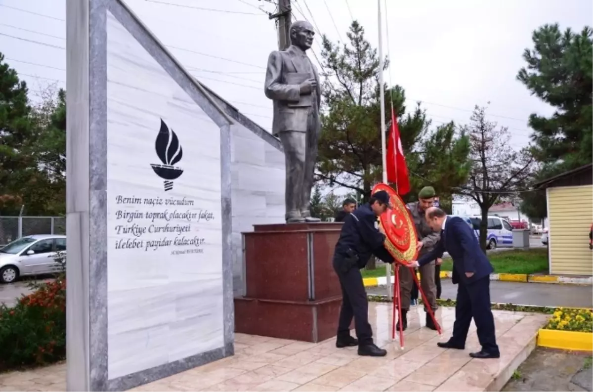 Kartepe\'de Cumhuriyet Bayramı Coşku ile Kutlandı