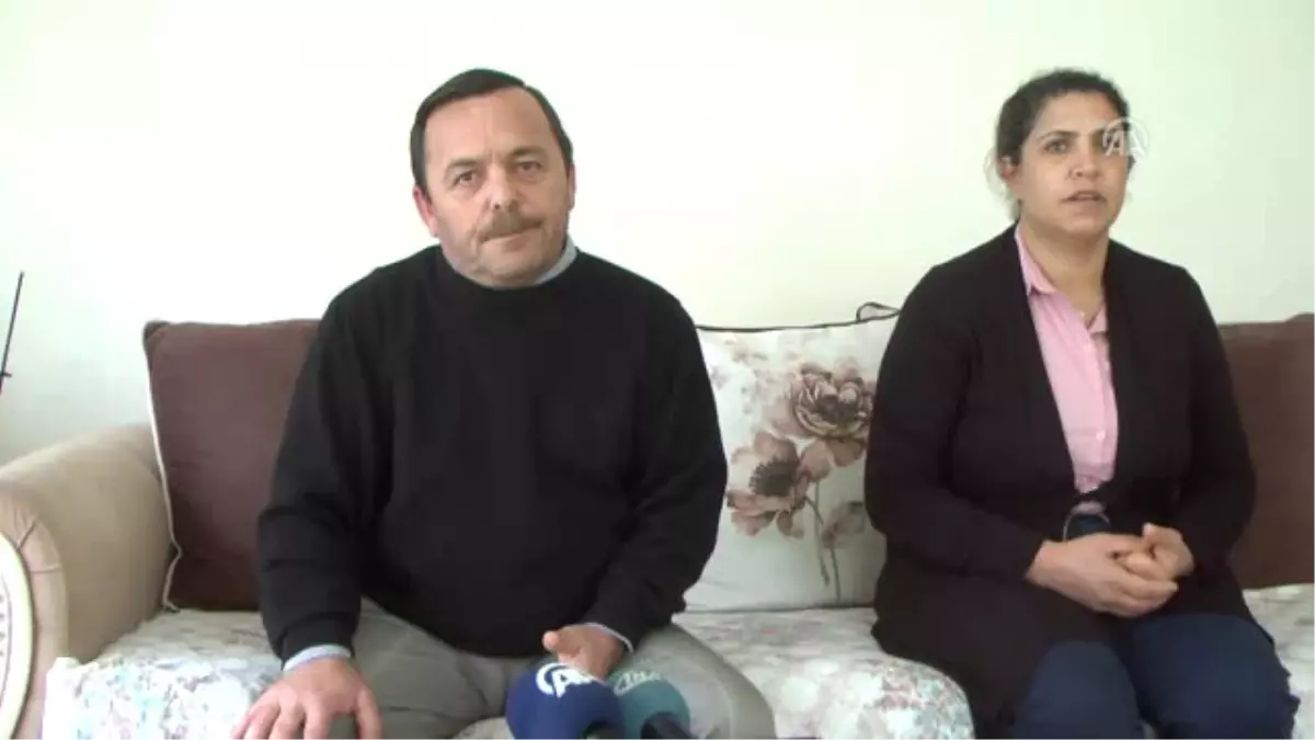 Kayıp Kızını Il Il Dolaşıp Arıyor