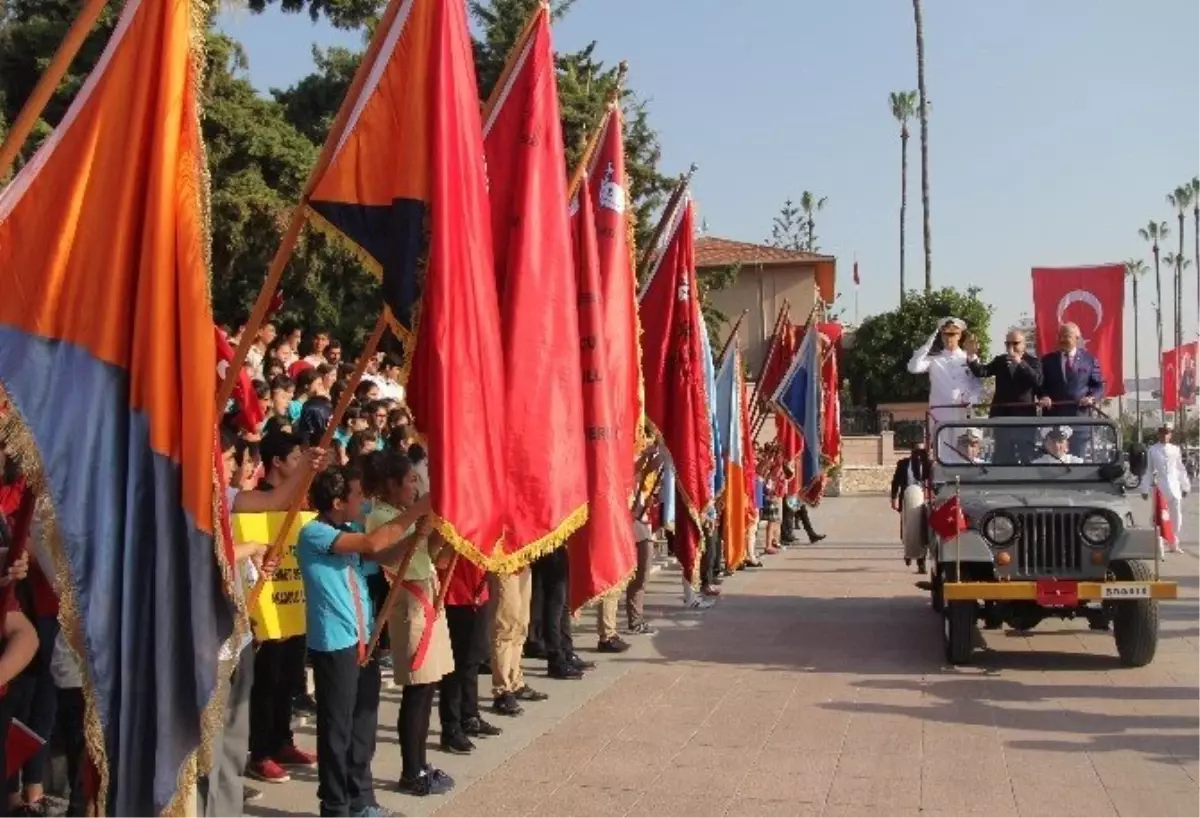 Mersin\'de Cumhuriyet\'in 93 Yıl Dönümü Törenlerle Kutlandı
