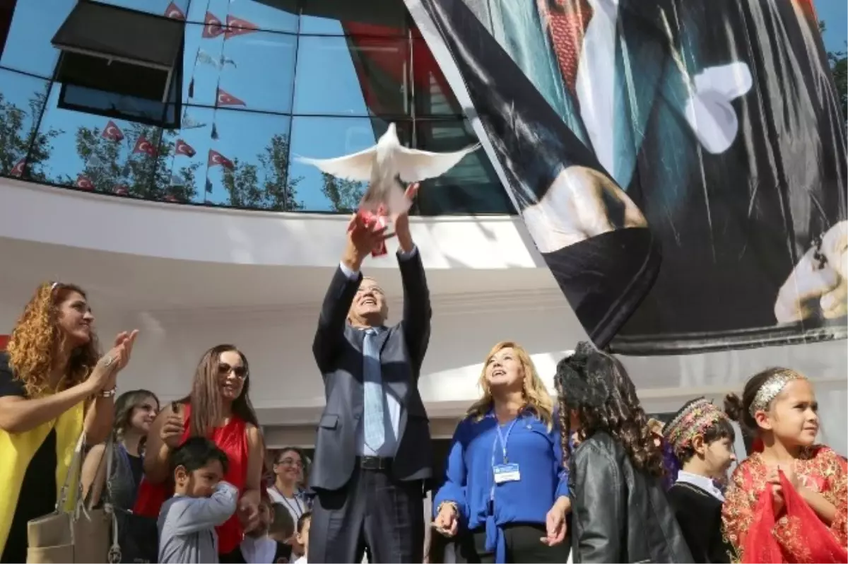 Mezitli\'de Cumhuriyet Coşkusu