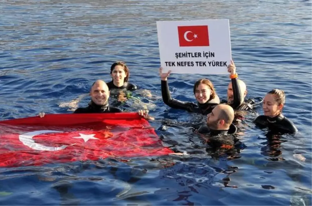 Serbest Dalış Rekortmeninden Cumhuriyetin 93\'üncü Yılı İçin Rekor