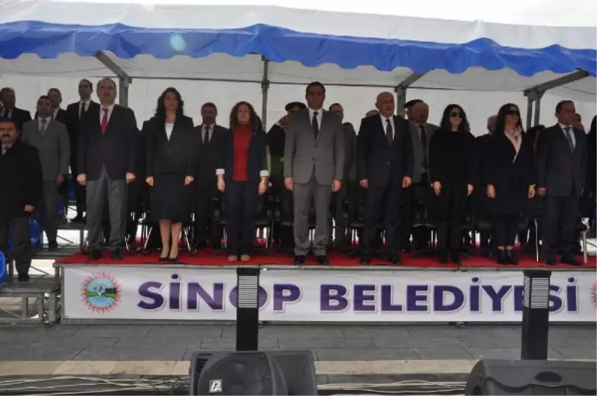 Sinop\'ta Cumhuriyet Bayramı Coşkusu