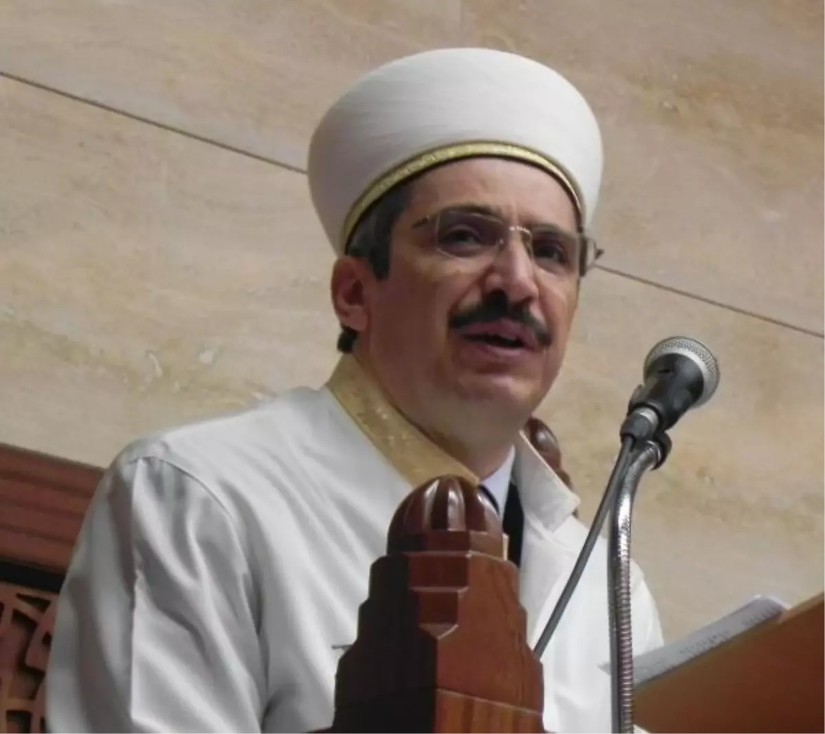 Diyanet: Takvimdeki Namaz Saatlerine Bir Saat Ekleyin