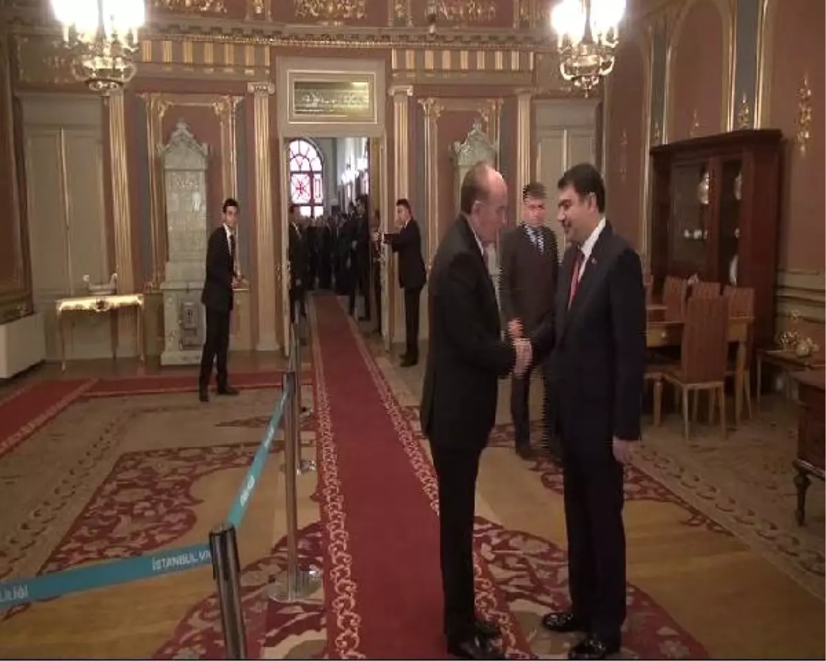 Vali Şahin Tebrikleri Kabul Etti