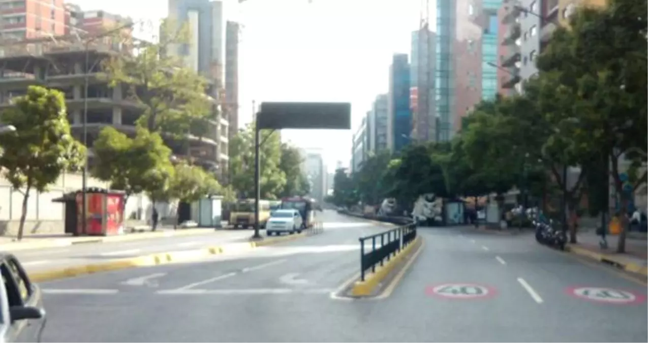 Venezuela\'da Grev Yapan İşletmelere El Konulacak!