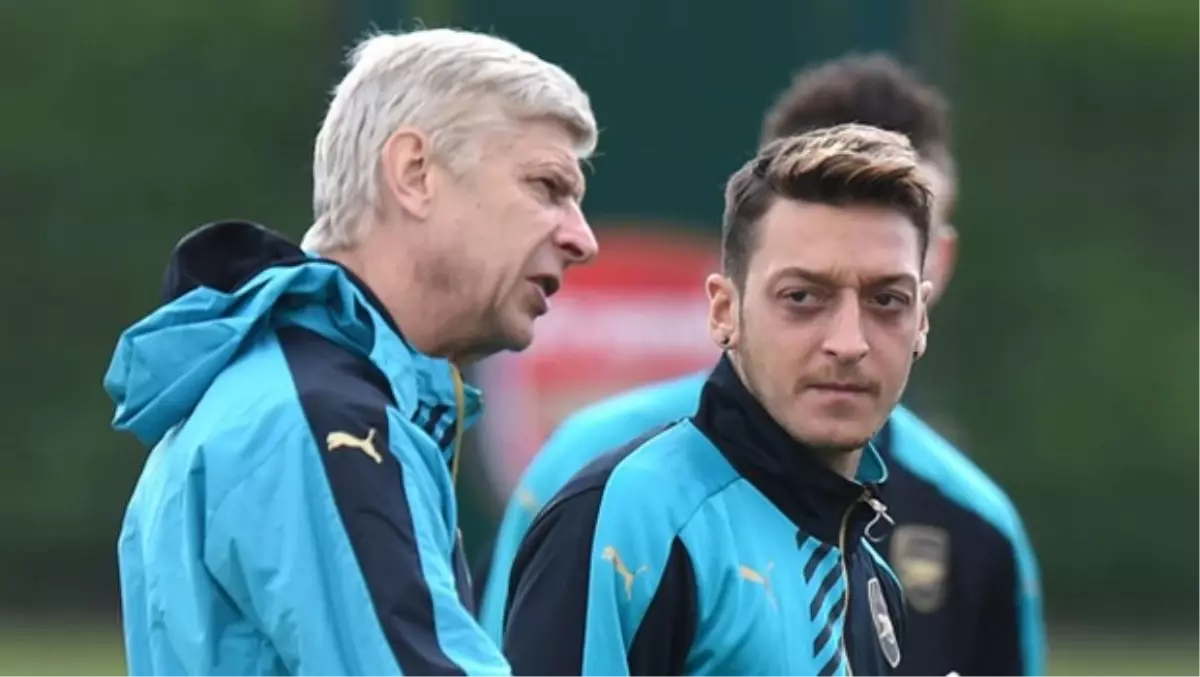 Wenger\'den Mesut Özil Gafı!