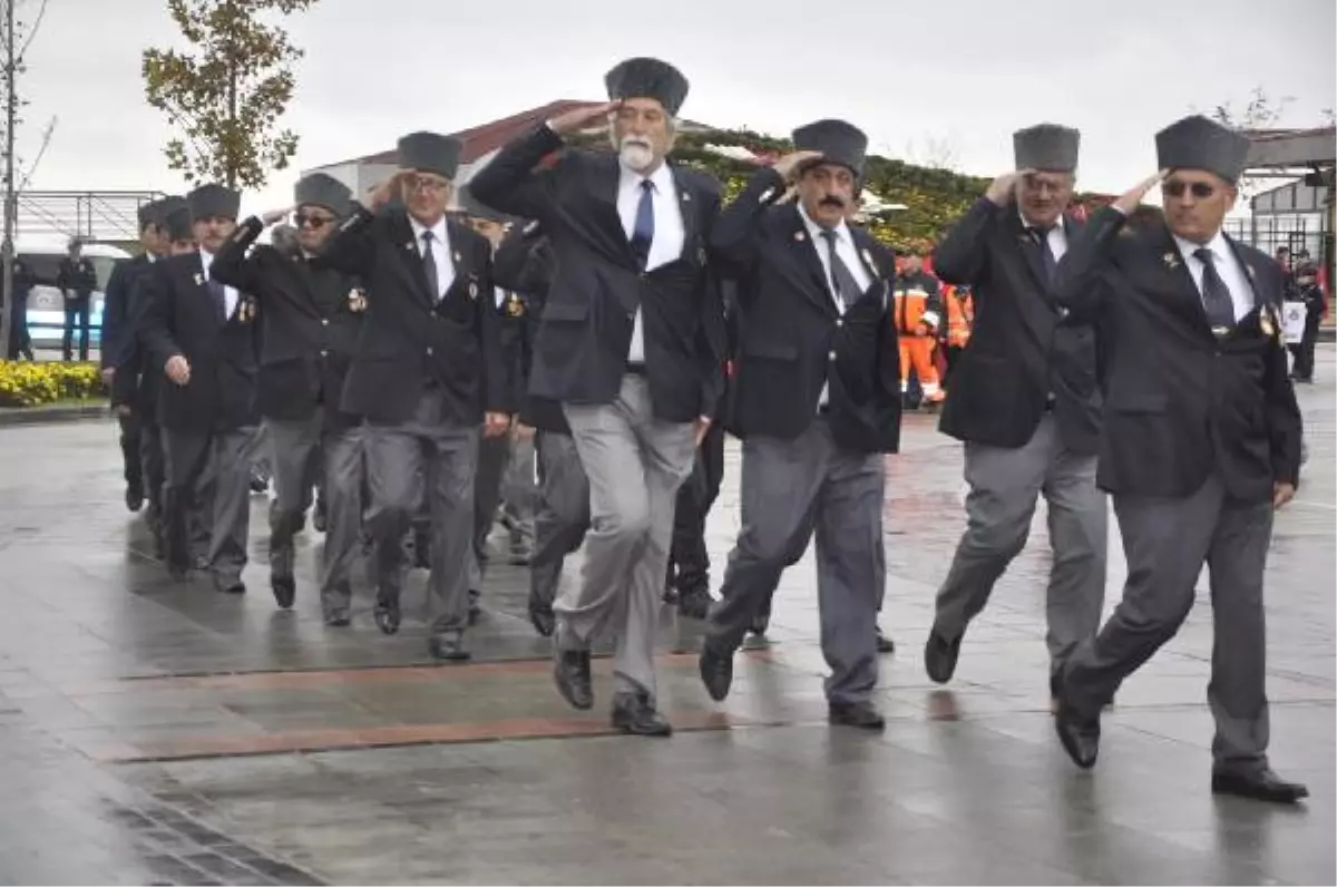 Yalova\'da Cumhuriyet Bayramı Kutlandı