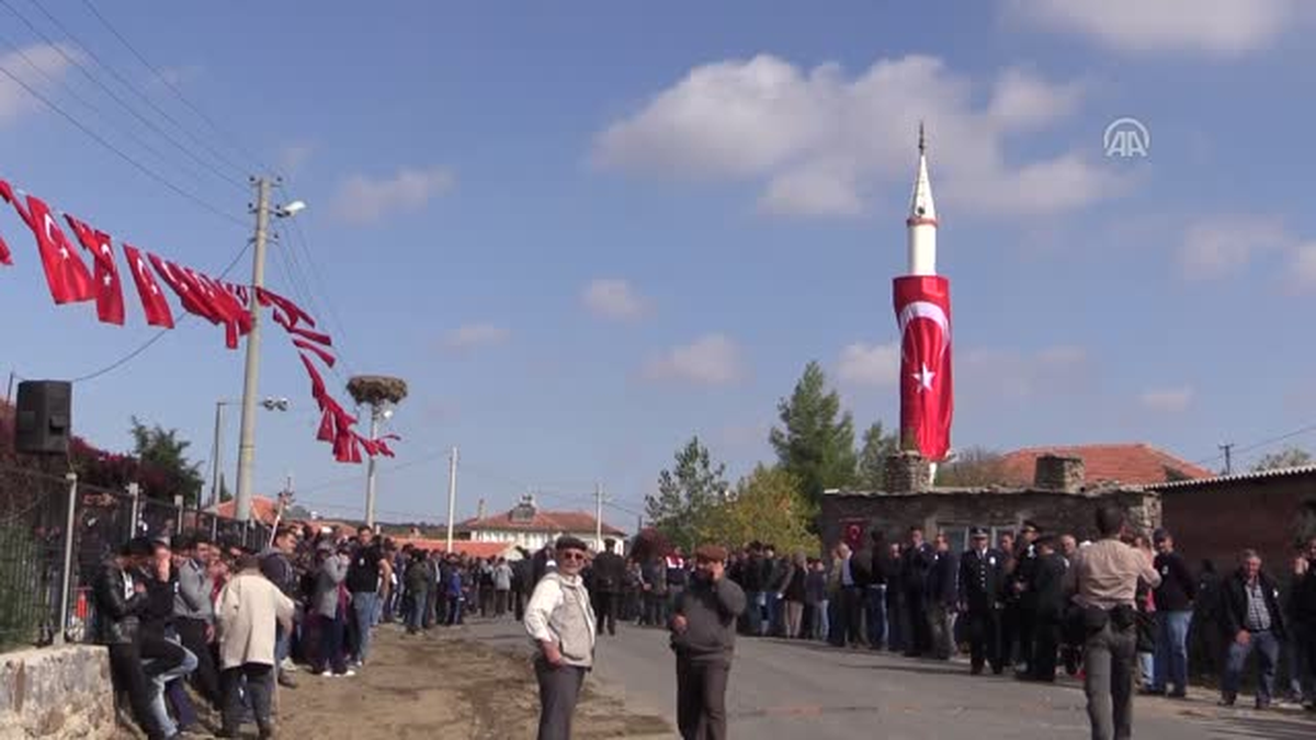 Hakkari\'deki Terör Saldırısı - Şehit Olan Piyade Onbaşı Aydındağ, Toprağa Verildi