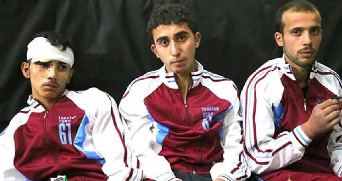 Özgür Suriye Ordusu, Esad Askerlerine Trabzonspor Eşofmanı Giydirdi