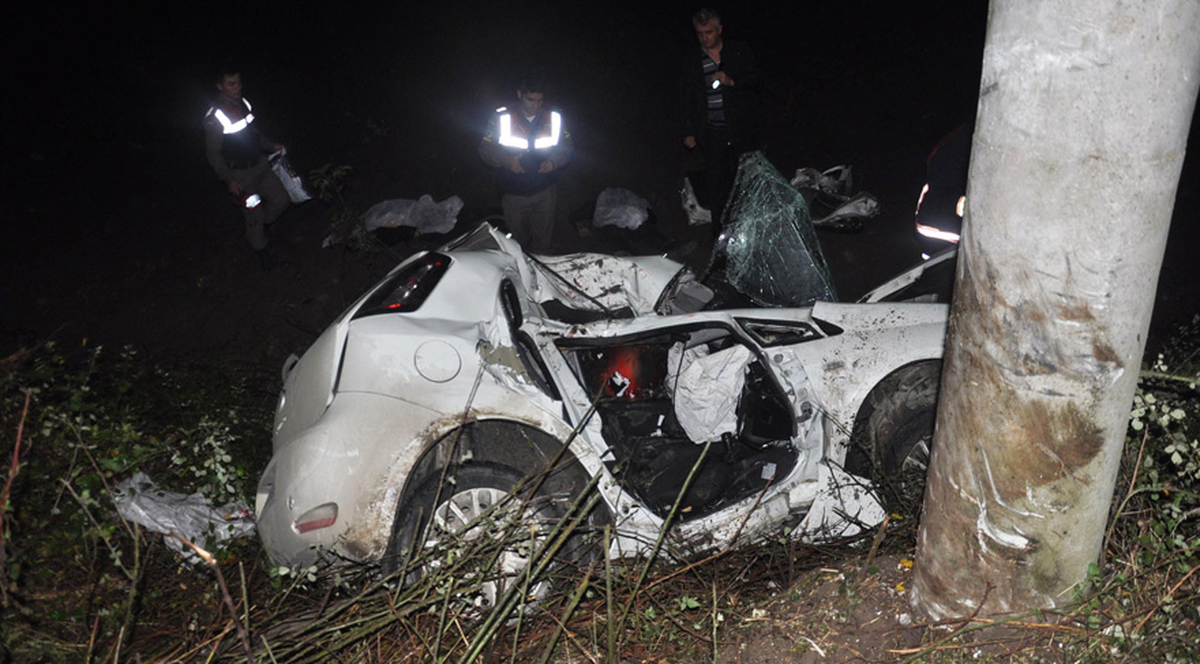Sakarya\'da Trafik Kazası: 2 Ölü