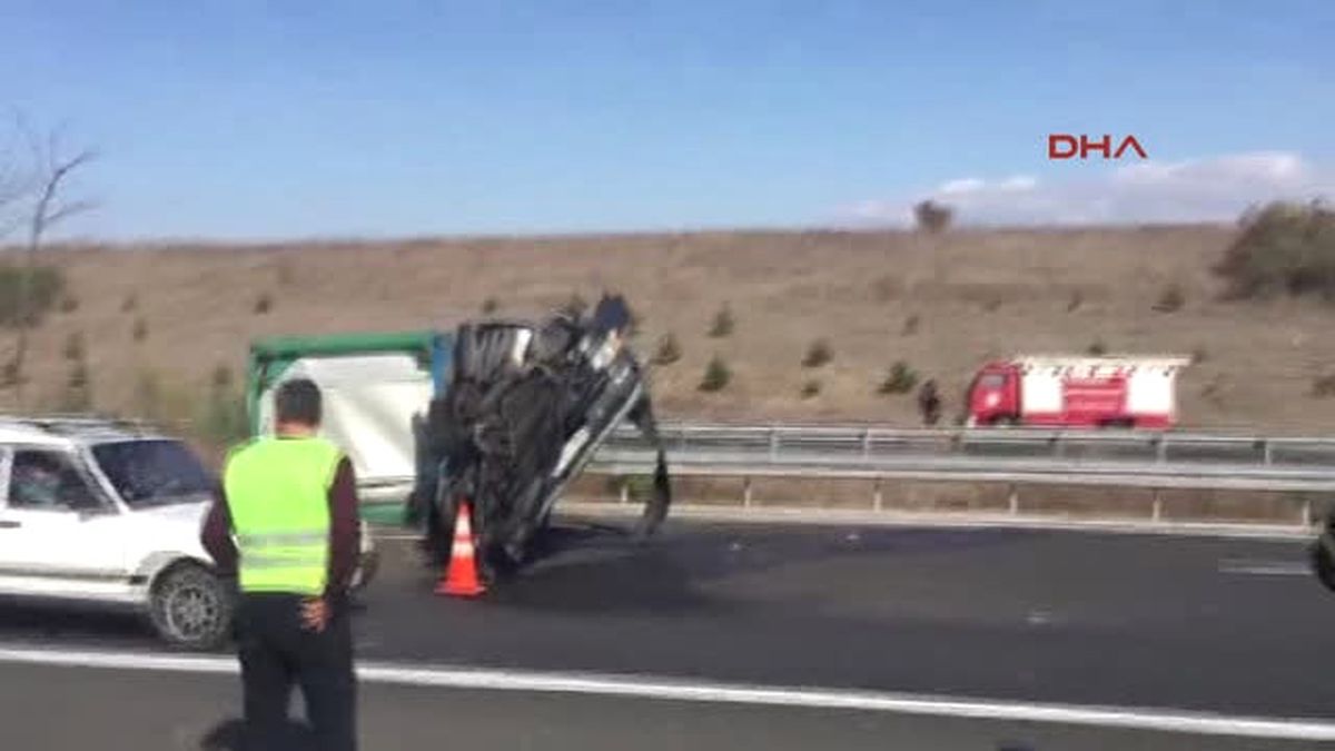 Tekirdağ Tem?de Kaza Yapan Bulgar Sürücü Ağır Yaralandı
