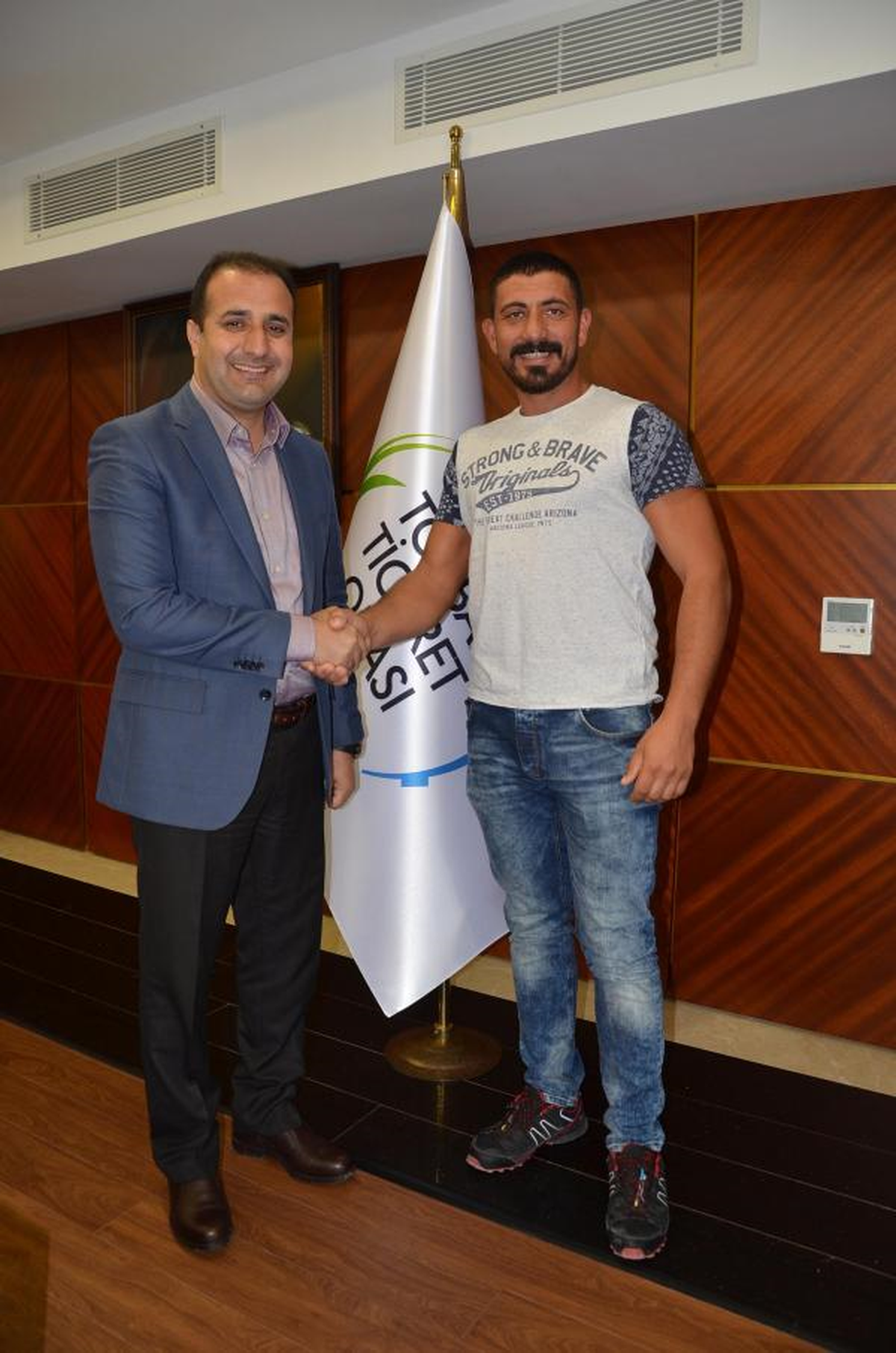 Van\'dan İzmir\'e Patronluk Eğitimi Almaya Geldi