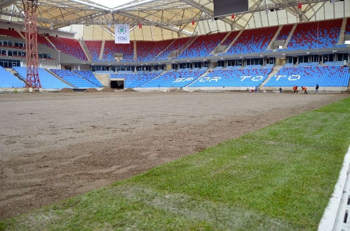Akyazı Arena\'da Şampiyonlar Ligi Müziği