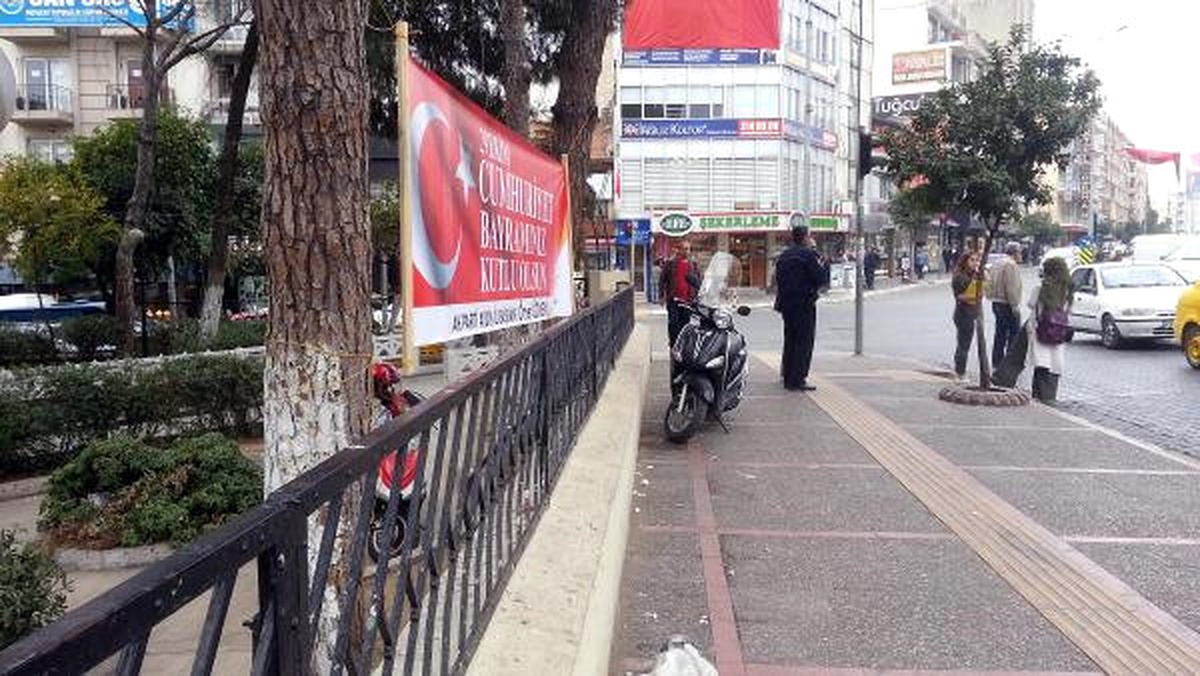 Bomba Sanılan Kadın Çantasından Gazete Çıktı