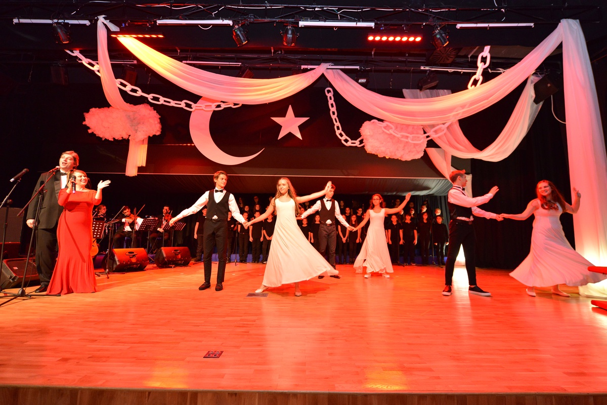 Cumhuriyet\'in 93. yılında sanatın yolculuğu