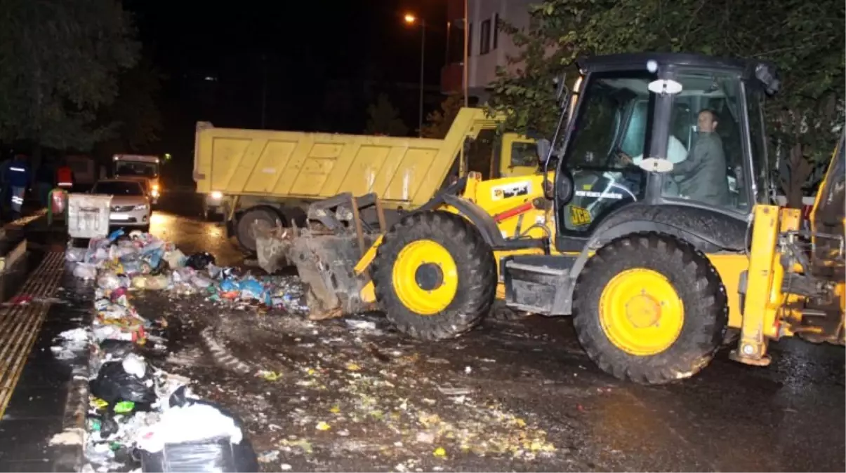 Diyarbakır\'da Belediye Hizmetlerinin Kesintiye Uğratılması