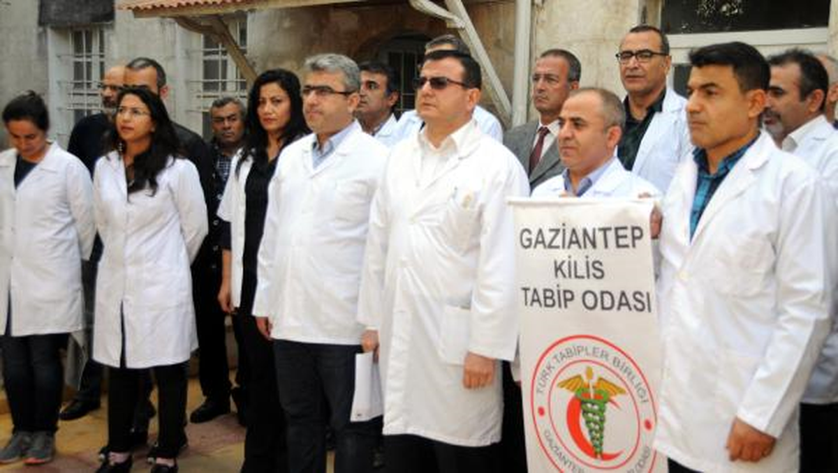 Doktorlardan, Meslektaşlarının İhraç Edilmesine Tepki