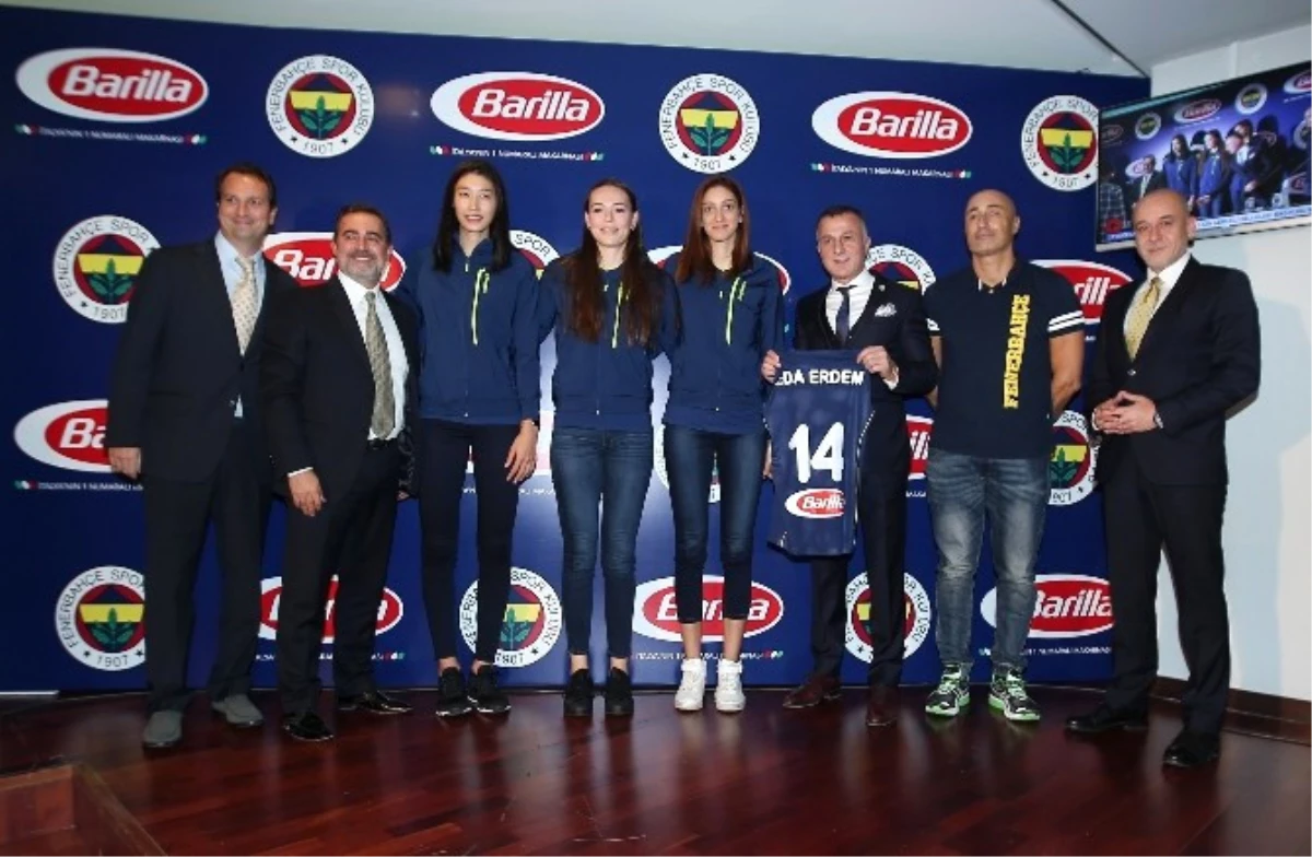 Fenerbahçe Kadın Voleybol Takımı\'nın Forma Sponsoru Barilla Oldu