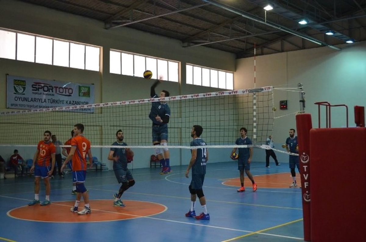 Jeopark Kula Belediyesor\'un Zorlu Maçı