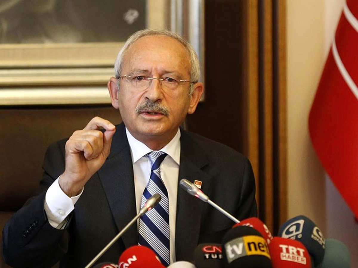 Kılıçdaroğlu, Cumhuriyet Gazetesinin Ankara Bürosunu Ziyaret Etti