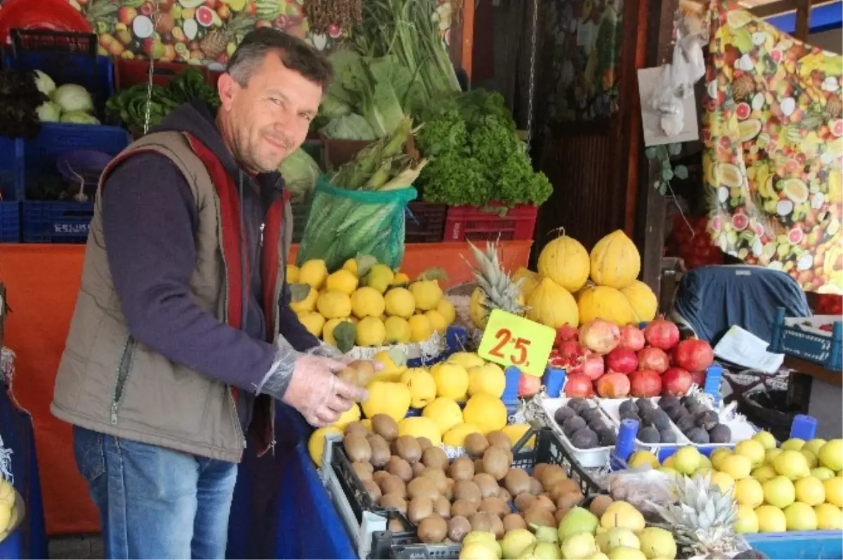 Kış Ayının Vitamin Deposu Meyveler Tezgahlarda Yerini Aldı