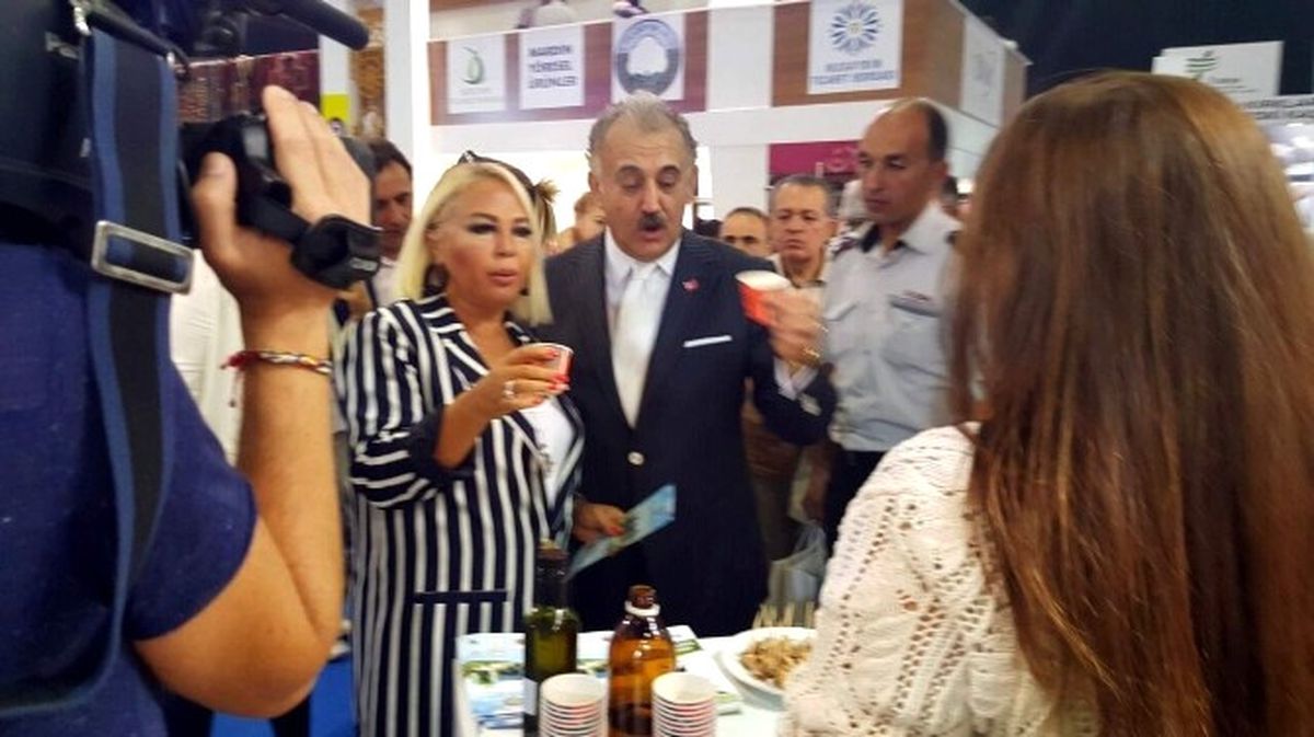 Safiye Soyman ve Faik Öztürk, Aydın Zeytinyağının Tadına Baktı