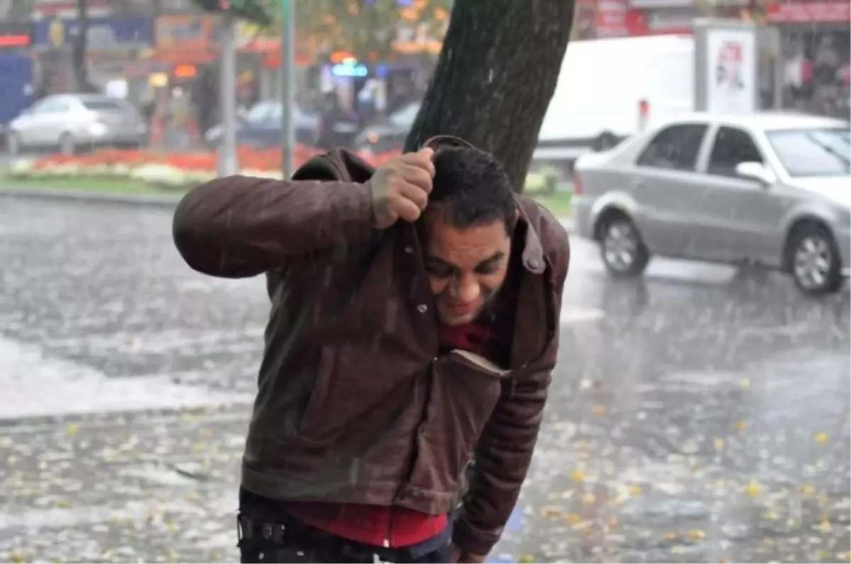 Sakarya Yeni Haftaya Yağmurla Başladı