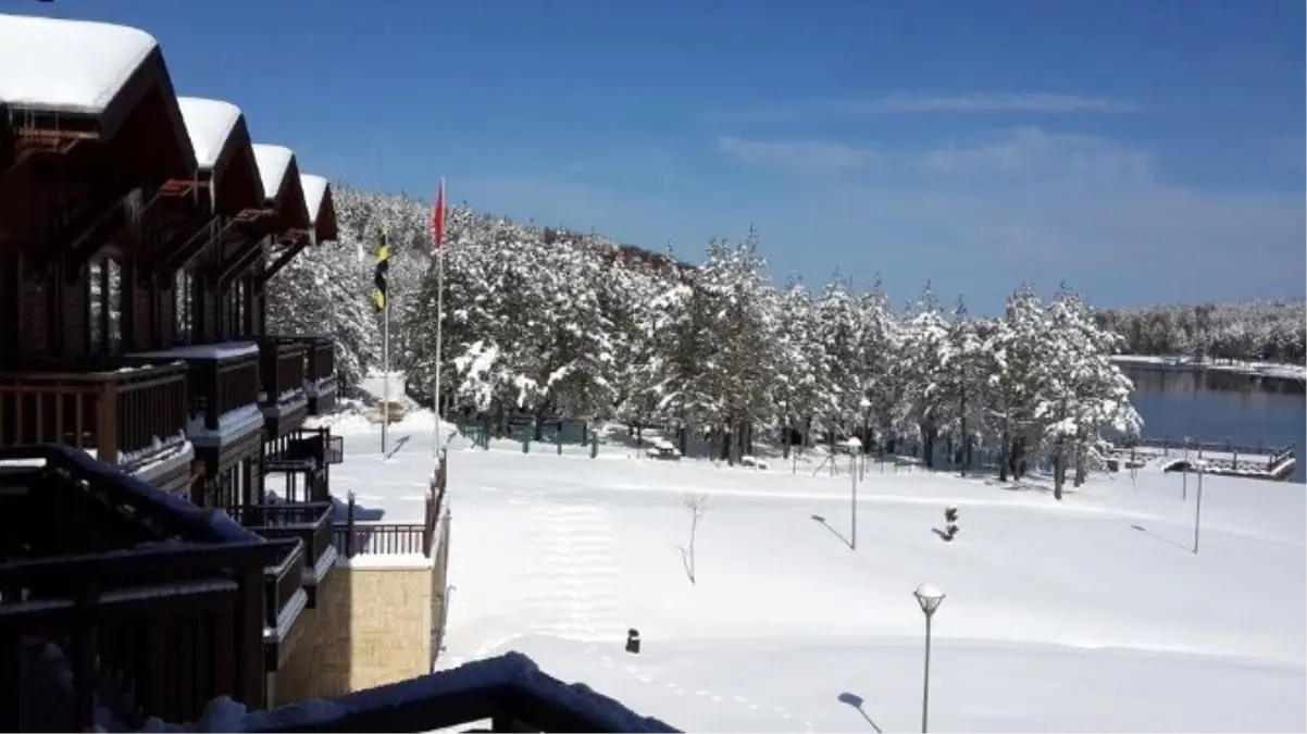 Topuk Yaylası Beyaza Büründü