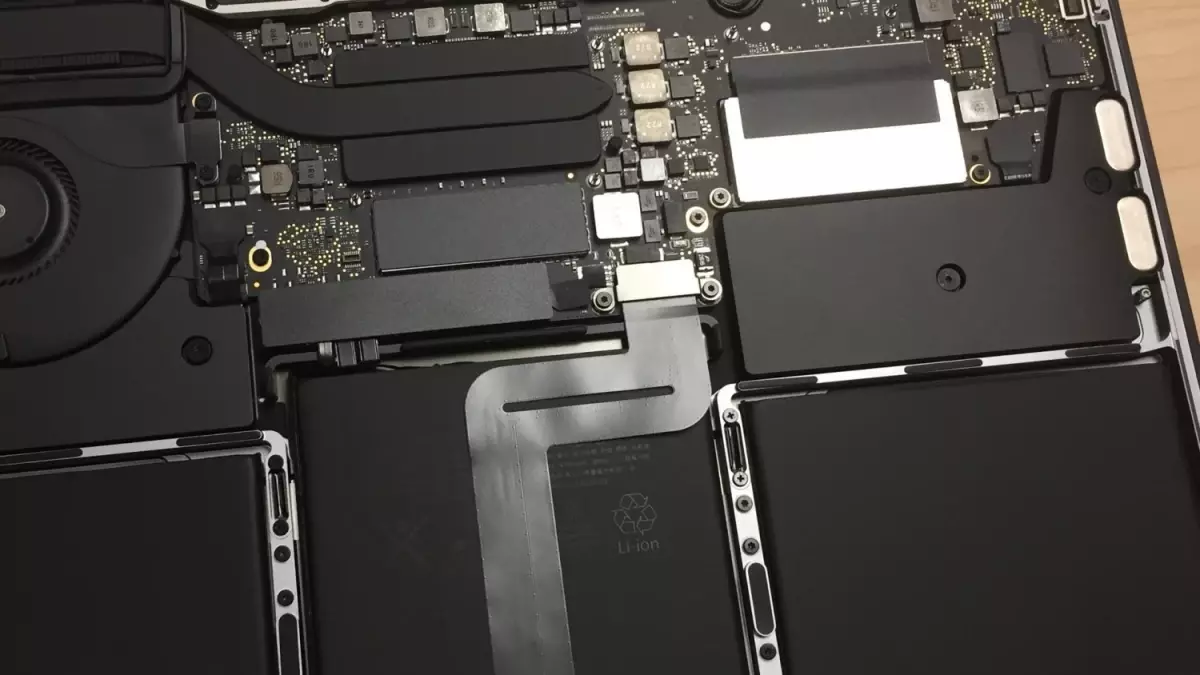 Yeni Ucuz Macbook Pro\'da Değiştirilebilir Ssd Kullanılıyor