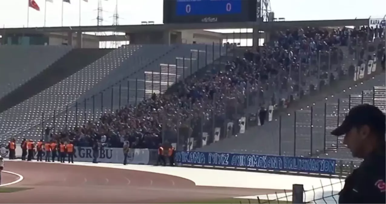 Adana Demirspor Taraftarları İzmir Marşı Okudu