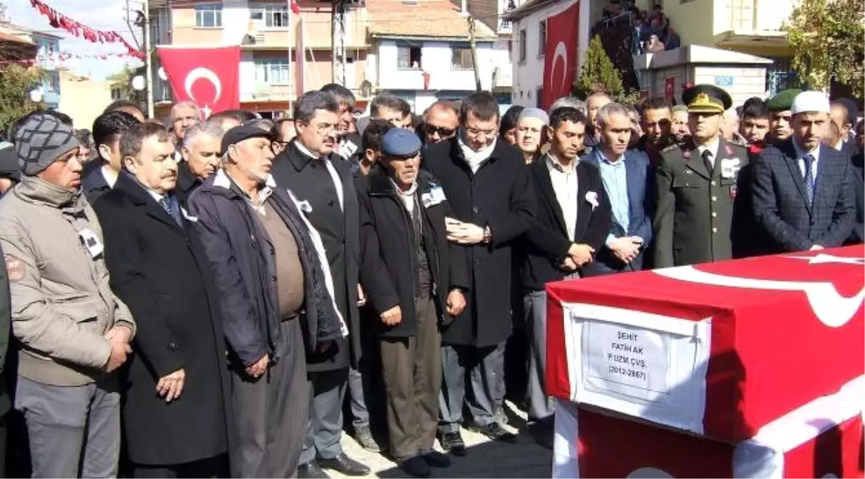 Afyonkarahisar 2 Şehidini Uğurluyor (3)