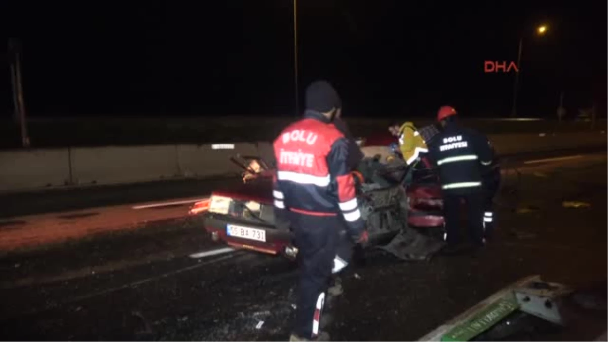 Bolu - Tem\'de Tır\'a Çarpan Otomobilde 3 Kişi Öldü, 2 Kişi Yaralandı
